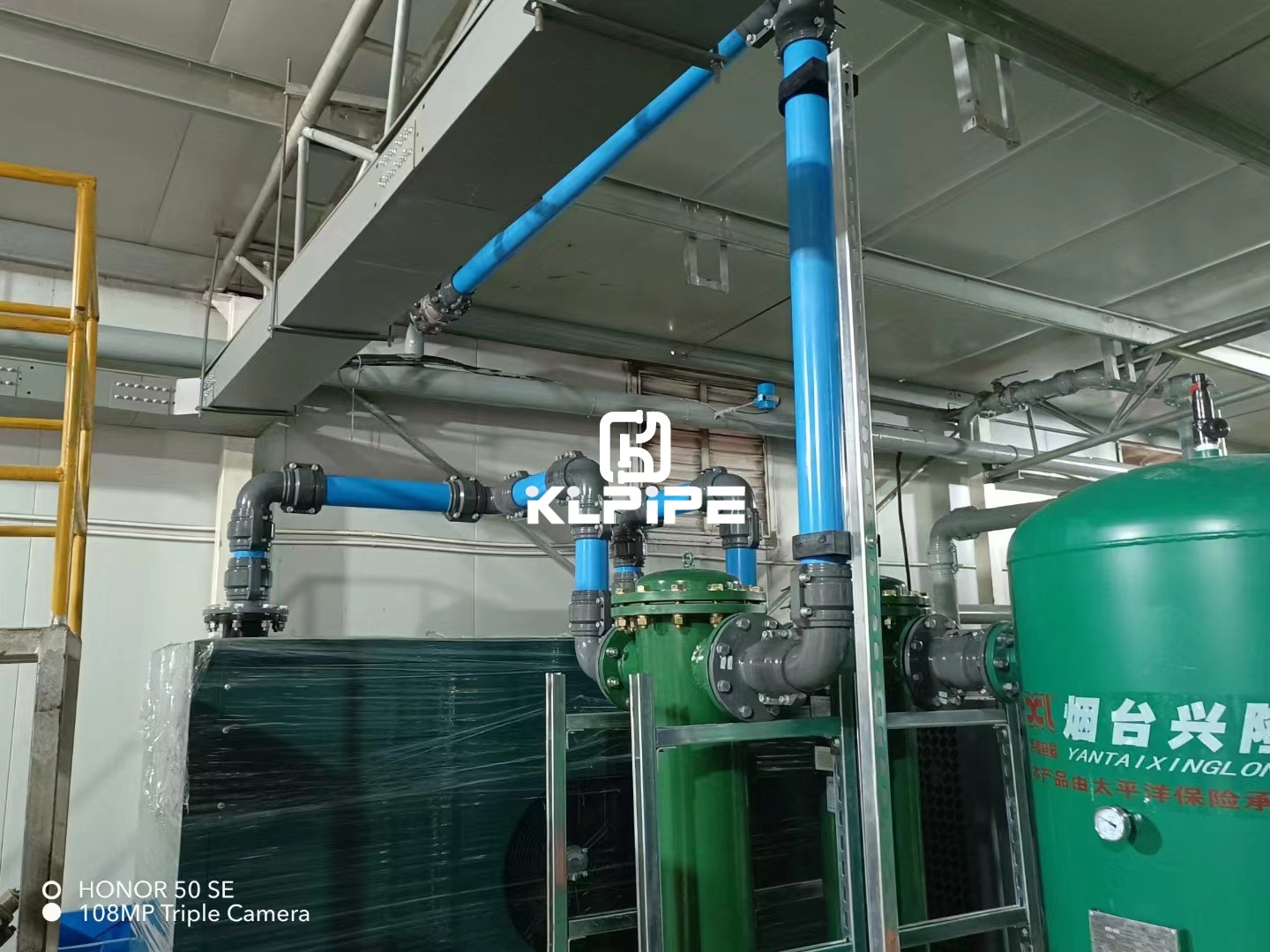 1692232367191238.jpg 工廠空壓機氣管